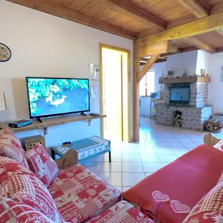 Chaleureux A Avec Vue Sur Montagne