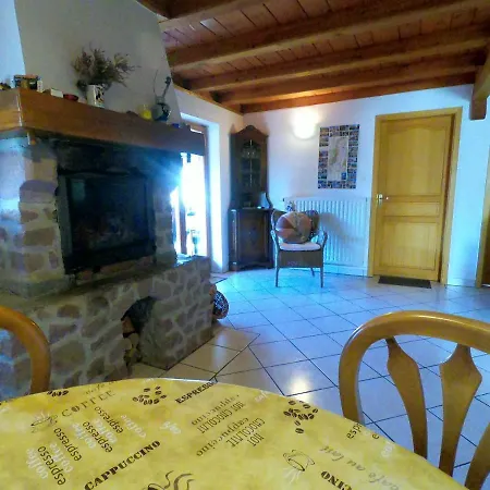 Chaleureux A Avec Vue Sur Montagne