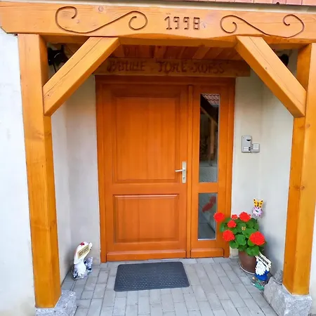 Appartement De 2 Avec Jardin Amenage Et Wifi A A 3 Km Des Pistes *